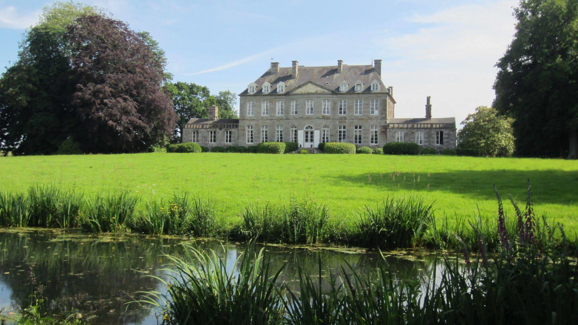 Chateau De Bouceel Bed & Breakfast Vergoncey Exterior photo